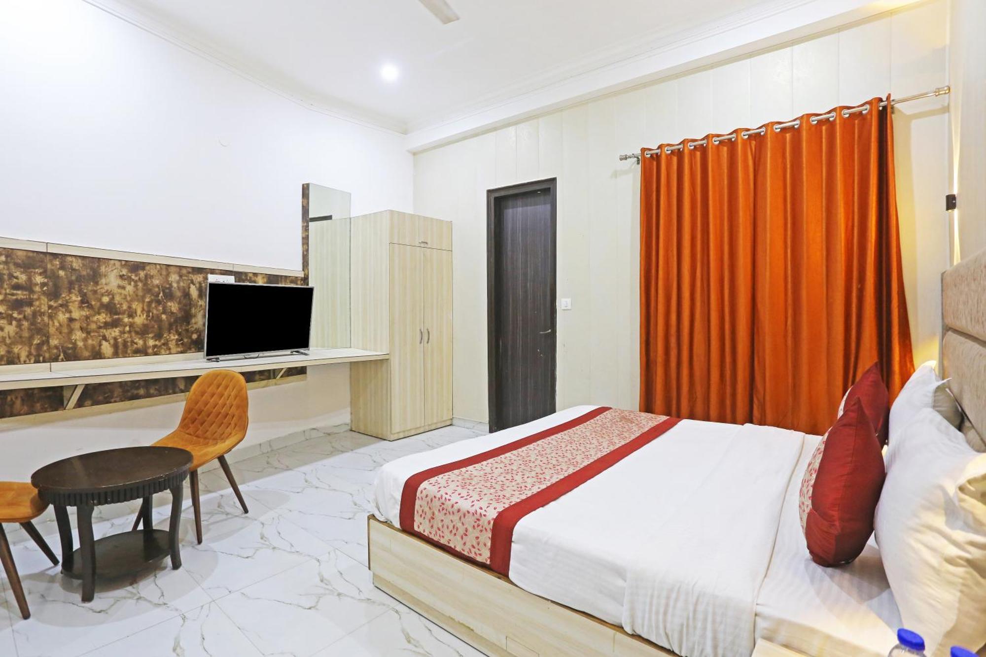 Hotel Almora Sky Near By Delhi International Airport With - Free Airport Pickup And Drop นิวเดลี ภายนอก รูปภาพ