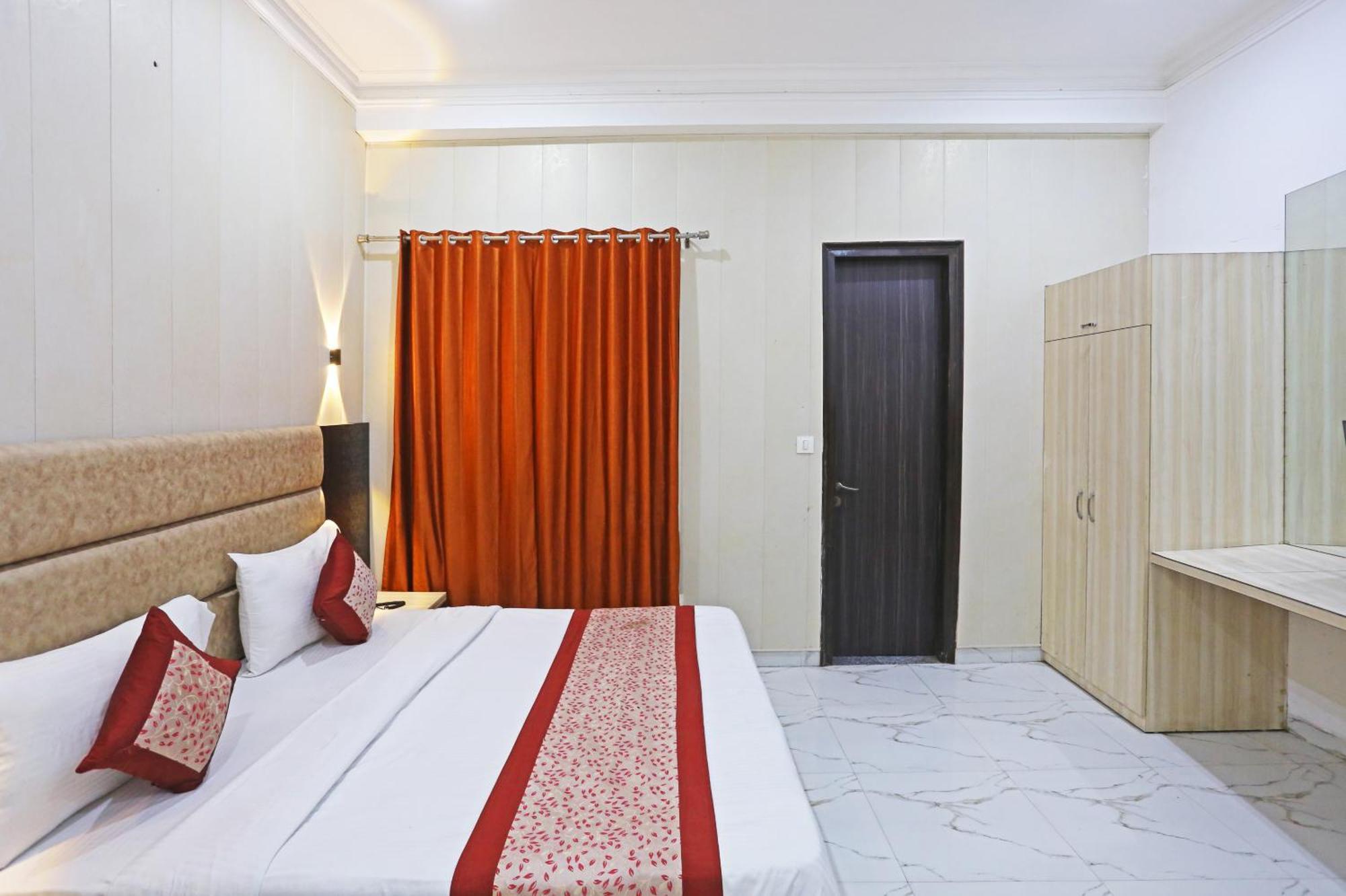 Hotel Almora Sky Near By Delhi International Airport With - Free Airport Pickup And Drop นิวเดลี ภายนอก รูปภาพ