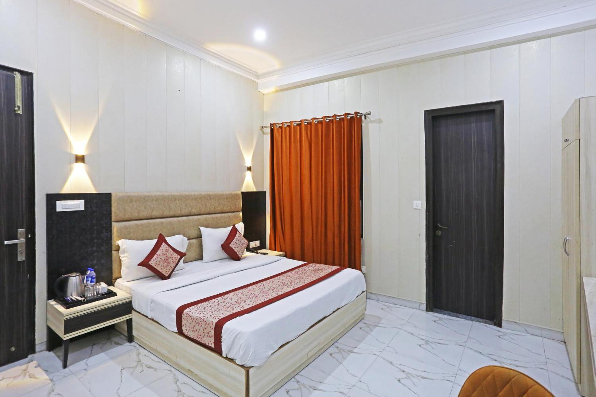 Hotel Almora Sky Near By Delhi International Airport With - Free Airport Pickup And Drop นิวเดลี ภายนอก รูปภาพ