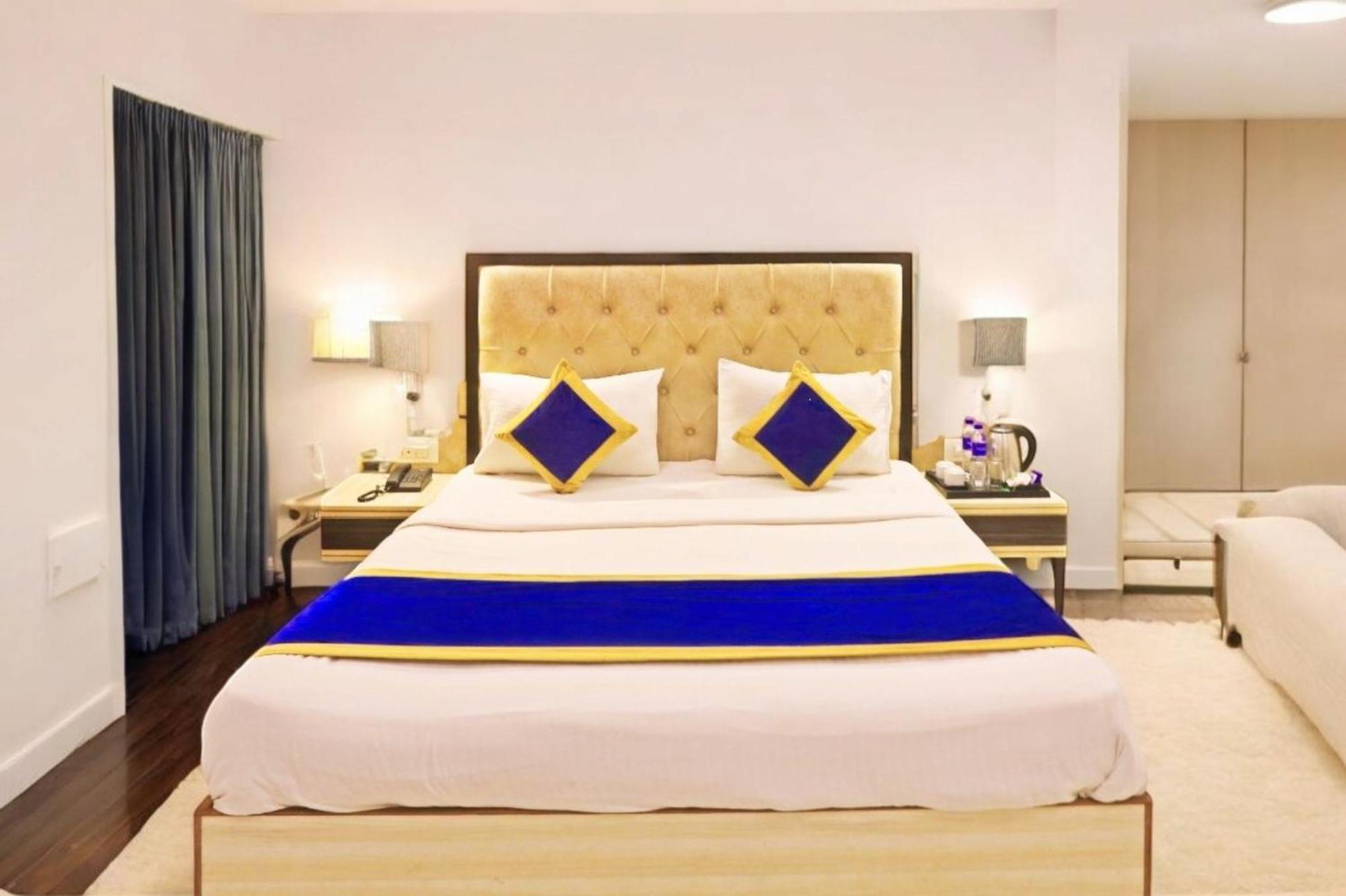 Hotel Almora Sky Near By Delhi International Airport With - Free Airport Pickup And Drop นิวเดลี ภายนอก รูปภาพ